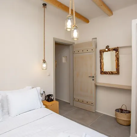 Ampelos Daire Naxos City